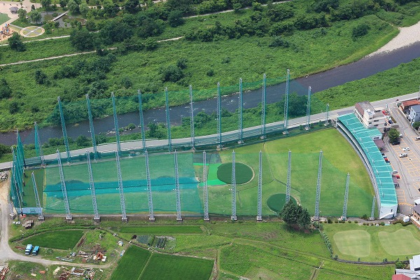 石川県金沢市のゴルフ練習場「花里ゴルフ」
